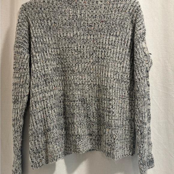 Sweater - Picture 2 of 3